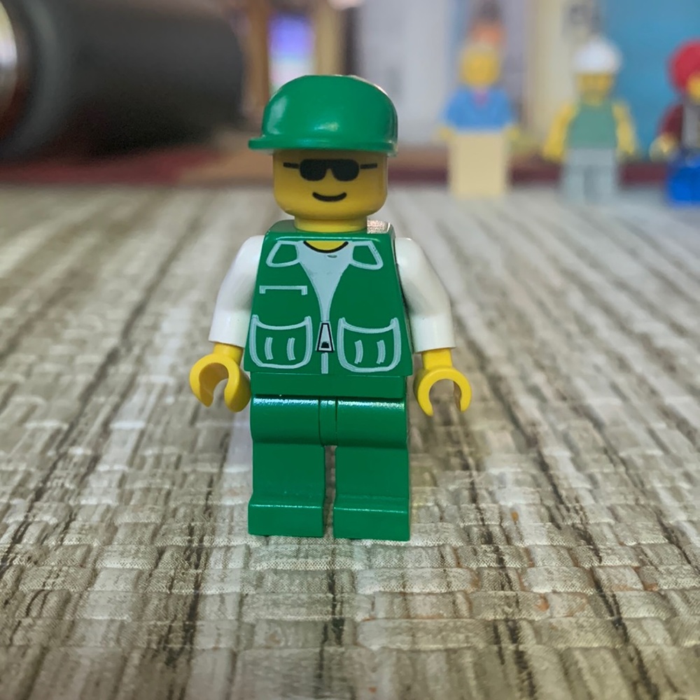 Lego City Worker Mini figure with Hat/Cap ~ EUC